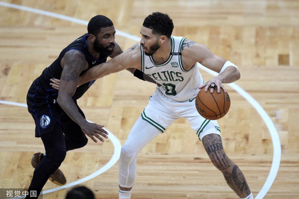 背后暗藏 背后暗藏